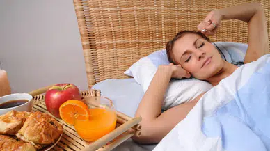 Uyumadan önce yemek yemeyi bırakmak kalbi nasıl etkiliyor?