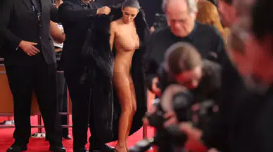 Cesur kıyafetler, dava süreci, psikolojik çöküş: Kanye West’in eşi Bianca Censori ilk kez konuştu