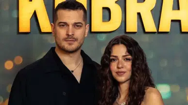 Çağatay Ulusoy ve Aslıhan Malbora’dan aşk pozu