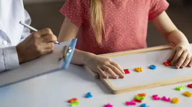 Otizm tanısında kız çocukları neden daha geç teşhis ediliyor?