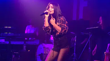 Simge Sağın Bostancı’yı salladı: Kış konserlerine muhteşem başlangıç