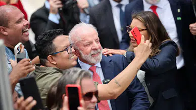 Rio Karnavalı siyasetin gölgesinde başladı: Lula tartışması ülkeyi ikiye böldü
