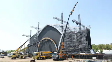 Müzikseverlerin beklediği büyük buluşma başlıyor: Yenikapı’da dev sahne kuruldu