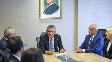 Özgür Özel’den yeni yönetime kritik görevlendirme: Disiplin Kurulu’nun yeni başkanı kim oldu?