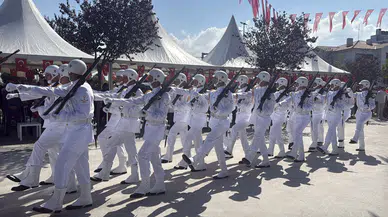 Yalova'da 30 Ağustos coşkusu: Meydanlarda birlik ve beraberlik vurgusu