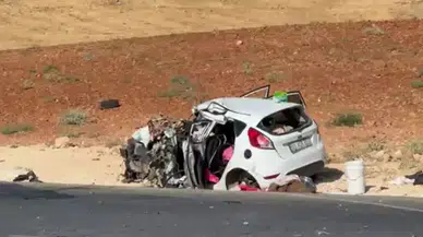 Sabah trafiğinde kafa kafaya çarpışma: 2 kişi hayatını kaybetti, 4 yaralı hastaneye kaldırıldı