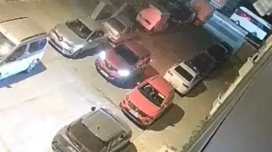 Sultangazi’de otomobile silahlı saldırı: Sürücü kurtuldu