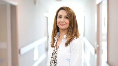 Menopozda hormon tedavisi: Uzman isim doğru hasta seçiminin önemini vurguladı