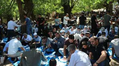 Bingöl'de 300 yıllık Ömer Dede geleneğine 2 bin kişi katıldı
