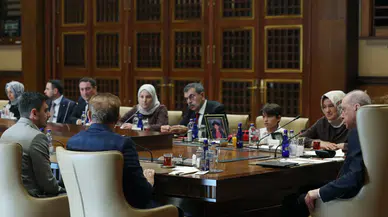 Cumhurbaşkanı Erdoğan Kahramanmaraşlı aileleri Külliye’de ağırladı