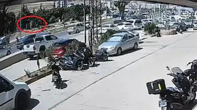Reyhanlı'da otomobilin çarptığı kadın metrelerce savruldu: Kaza anı kamerada
