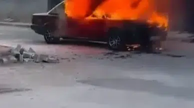 Gürsu'da otomobil yangını: Araç kullanılamaz hale geldi