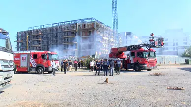 Tuzla’daki şantiye yangınında 24 işçi son anda tahliye edildi