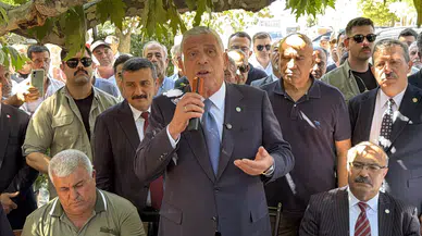 Bursa'da çiftçi buluşması: Dervişoğlu tarlada dert dinledi, borç vaadi verdi