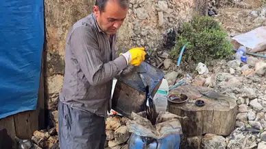 Sedir köklerinden katran üretimi: Kilosu 1000 liradan satılıyor