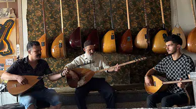 Üç kuşak aynı tezgahta: Ataç ailesi bağlama üretiminde marka oldu