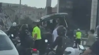 Küçükçekmece'de çocukları taşıyan araçta 13 yaralı