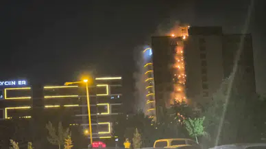 Diyarbakır'da yangın gecesi: Alevler çatıya sıçradı, tahliyeler sürüyor
