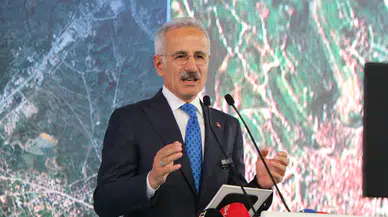 Samsun'da raylı sistem hamlesi: Bakan Uraloğlu hızlı tren müjdesini yineledi