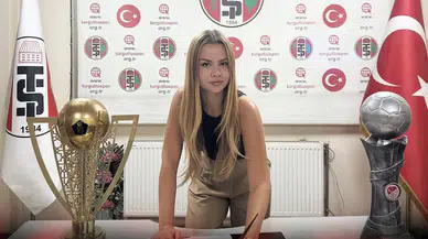 Turgutluspor'da devrim niteliğinde imza: Kulüp tarihinin ilk kadın teknik direktörü göreve başladı