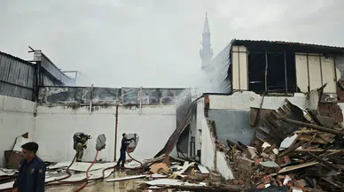 Altındağ'da mobilyacıları küle çeviren yangın paniği