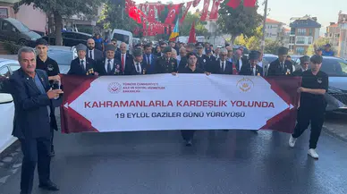 Avcılar'da Gaziler Günü'ne özel anlamlı yürüyüş