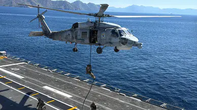 TCG Anadolu'da tarihi an: Denizkurdu tatbikatında DİHA dönemi başladı