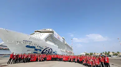 İtalya'dan 111 madalyayla döndüler: Bakan Bak'tan milli sporculara övgü