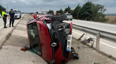 Karacabey yolunda korkutan kaza: Kontrolden çıkan araç kanala uçtu