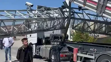 Erzurum'da dikkatsizlik pahalıya patladı: TIR yolu trafiğe kapattı