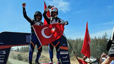 Ralli pistlerinde tarihi zafer: Ali Türkkan dünya şampiyonu oldu