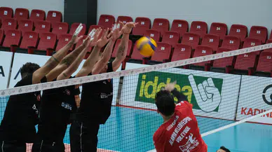 Voleybolda güç birliği: Efeler Ligi'nin iki devi Alanya'da buluştu