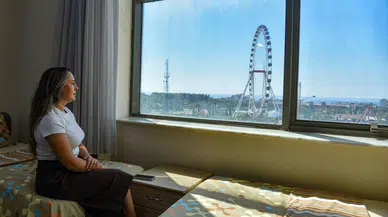 Antalya'da öğrencilere 5 yıldızlı otel konforunda deniz manzaralı barınma imkanı