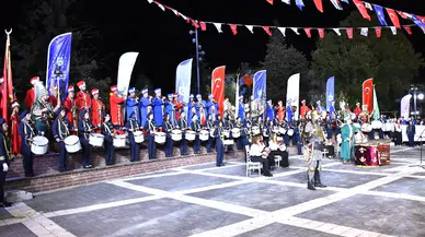 Yenişehir'de dev buluşma: 88 sanatçı aynı sahnede tarih yazdı