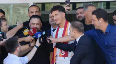 Galatasaray'ın yeni golcüsü İstanbul'a ayak bastı: İlk üçlüsünü çektirdi