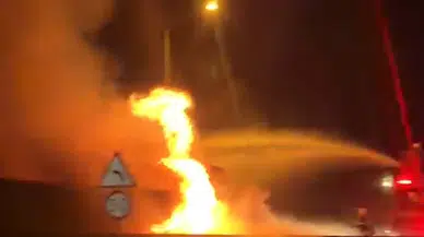 Amasya'da korku dolu anlar: Gübre yüklü TIR küle döndü