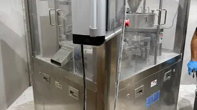 Plastik fabrikası maskesiyle uyuşturucu laboratuvarı kurmuşlar