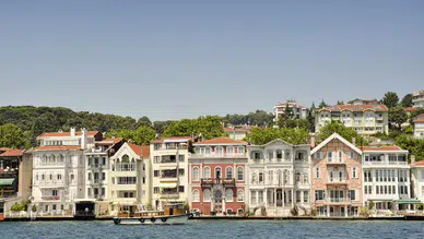 Boğaz'da 63 yaşındaki yalı 7 milyar TL'ye satışa çıktı