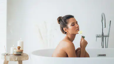 Bebeksi pürüzsüz cildin sırrı banyoda gizli: Sadece 15 dakika yetiyor