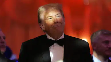 Trump, CNN'in satılması gerektiğini düşünüyor