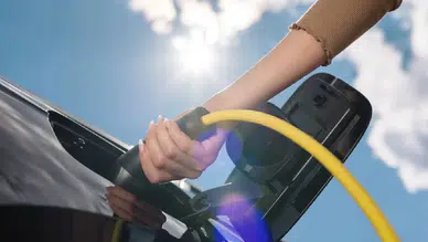 Elektrikli araçlarla ilgili büyük şüphe çözüldü: İnsan antenine mi dönüyoruz?