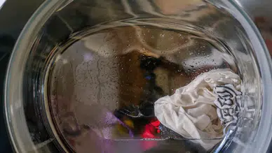 Uzmanlar uyardı: Çamaşır makinesinde yapılan bu hatalar faturayı kabartıyor