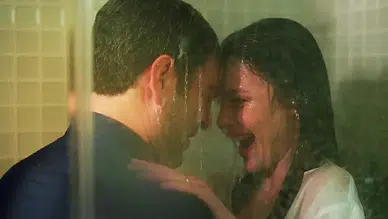 Alya–Cihan yakınlaşma sahnesi olay oldu! Setten gelen “mikrofonsuz, tek çekim” itirafı