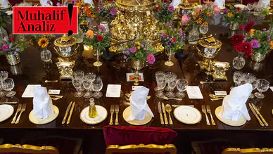 İngiltere kraliyet ailesi, davet yemeklerinde neden Fransızca menü kullanıyor? Türkiye Cumhuriyeti de balolardaki yemek menüsünde yabancı dil kullanmış mıydı?