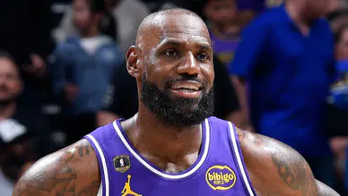 LeBron James NBA’de bir efsane daha yazdı: Tüm zamanların maç rekorunu kırdı