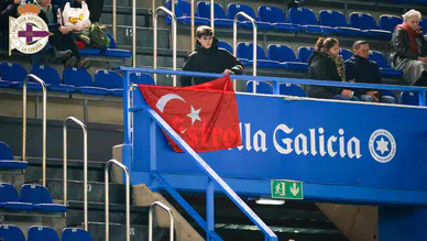 Los Turcos lakaplı Deportivo'dan Türk bayrağı paylaşımı: İspanya ile yükselen dostluk köprüsü yeşil sahalara taşındı