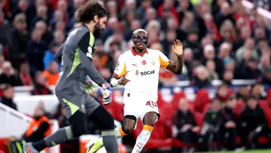 Galatasaray'da Osimhen seferberliği: Sahalara dönüş tarihi öne çekiliyor