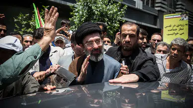 İran’ın yeni dini lideri Mücteba Hamaney oldu