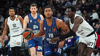 Anadolu Efes, Partizan’ı uzatmada 79-72 yenerek EuroLeague’de 11. galibiyetini aldı