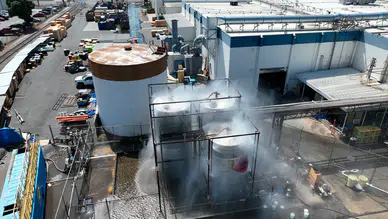 California'da havacılık tesisinde kimyasal sızıntı: 40 bin kişi tahliye ediliyor